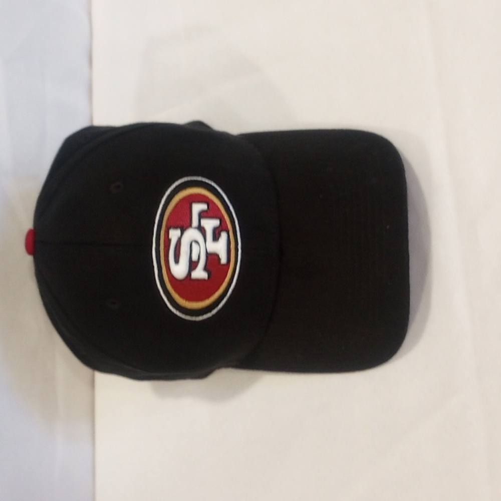San Francisco 49ers Football Baseball cap. Adjustable